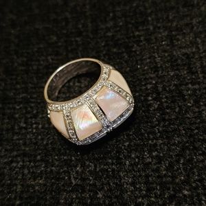 925 Silver Mother of Pearl Ring Size 8+1/4